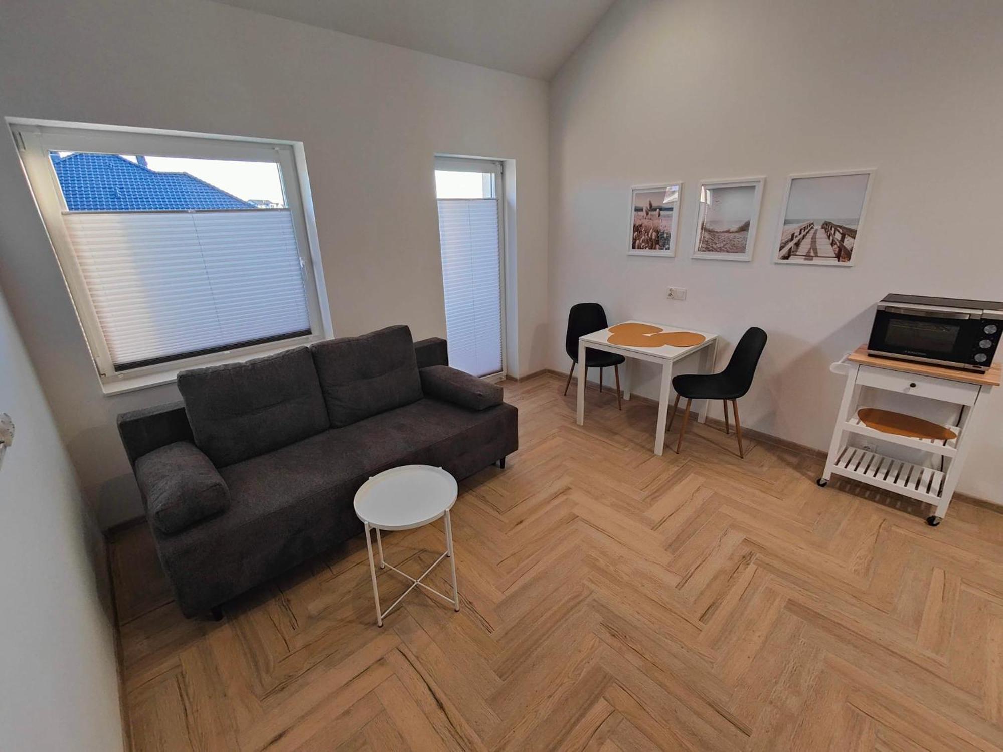 Turkusowa Kamienica Lägenhet Pierwoszyno Exteriör bild